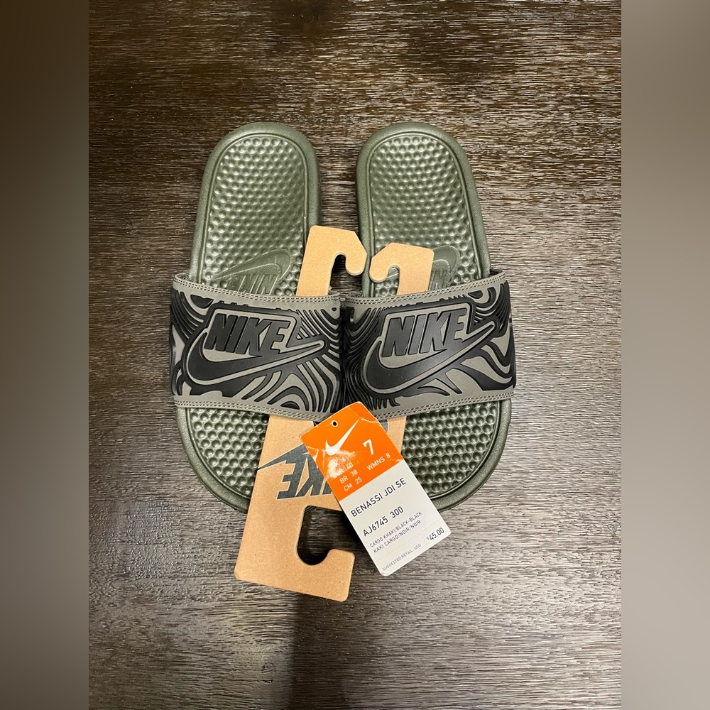 Rare Nike Benassi JDI Slides 'Cargo Khaki' - Picture 2 of 4